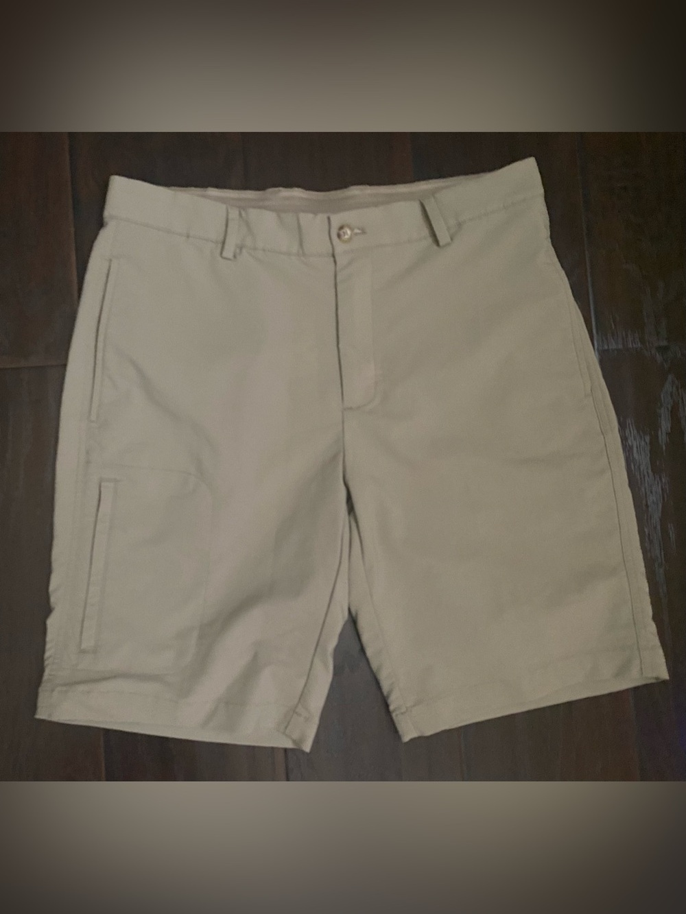 Greg Norman Men's Beige Stretch Chino Shorts Twill Flat Front Zip Pockets 32